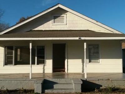 909 Louise Ave, Muscle Shoals, AL, 35661