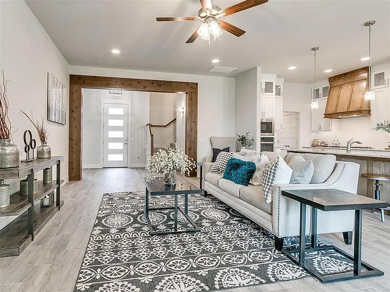 11500 Fairways Ave — Photo 17