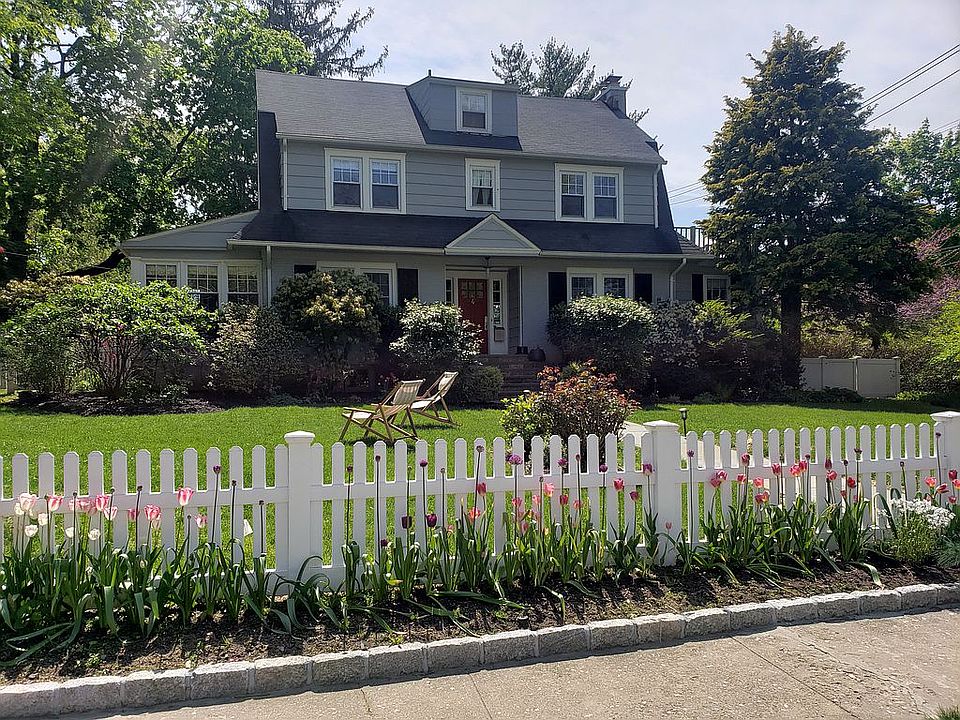 4 Carleon Ave, Larchmont, NY 10538 Zillow