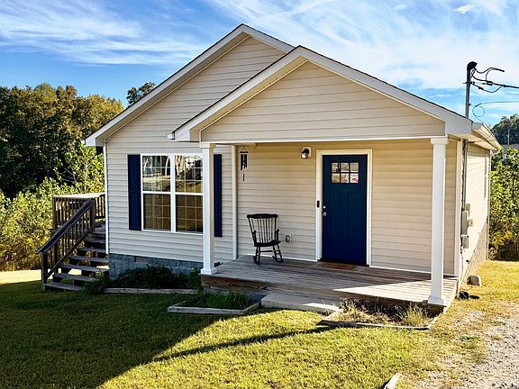 3rd image of 251 Timber Ridge Dr