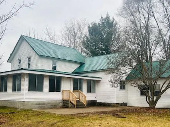 89 W Weaver Ave, Hesperia, MI 49421