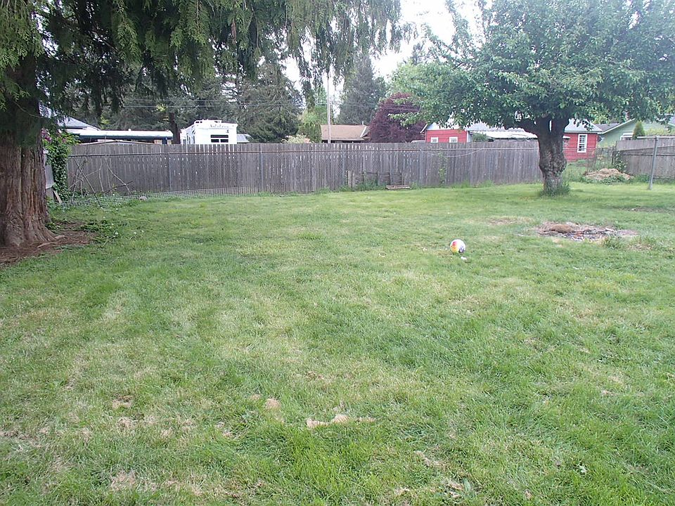 2nd image of 629 7th Ave