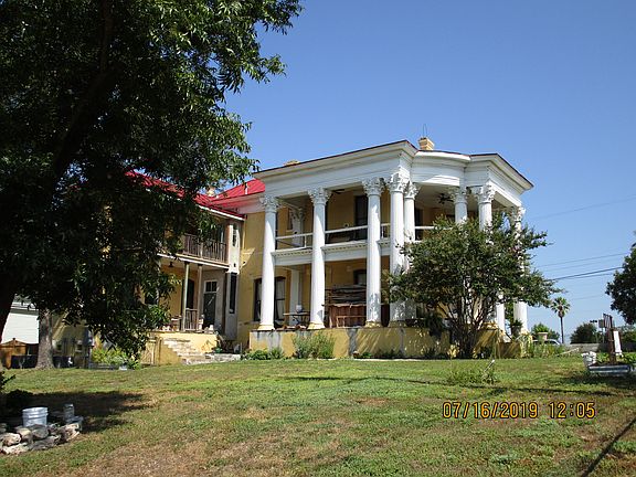 4th image of 724 Nolan St