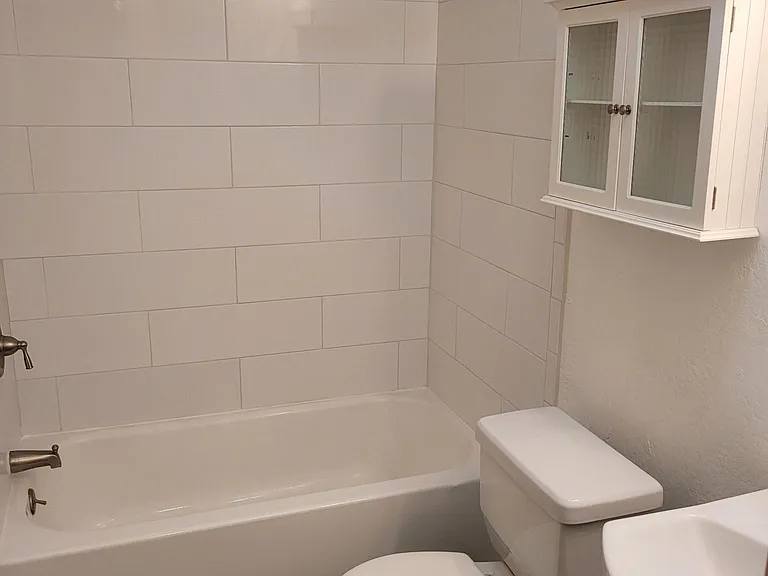 405 Columbia Dr SE #C — Photo 13