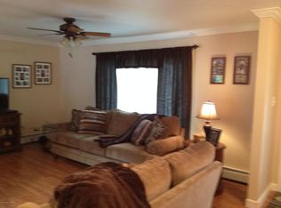 115 Old River Rd, Dallas, PA 18702