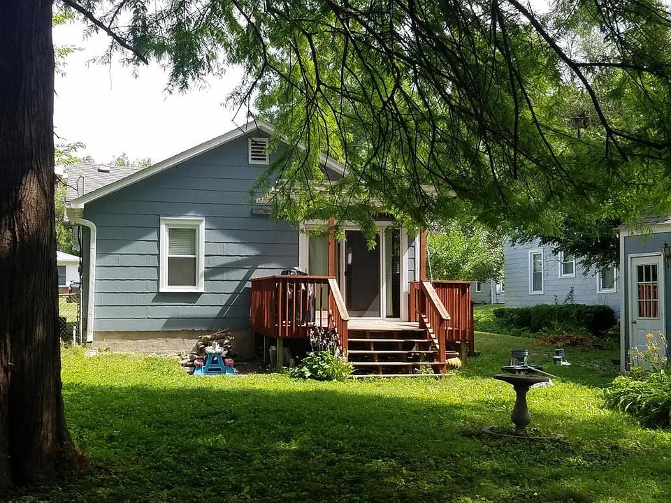 814 Back Yard