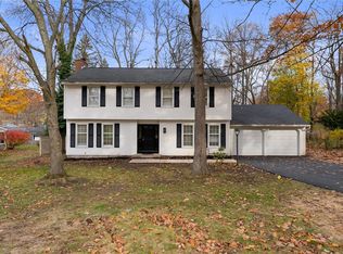 80 Country Corner Ln, Fairport, NY