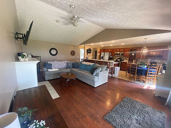 4th image of 1024 Heathcliff Dr