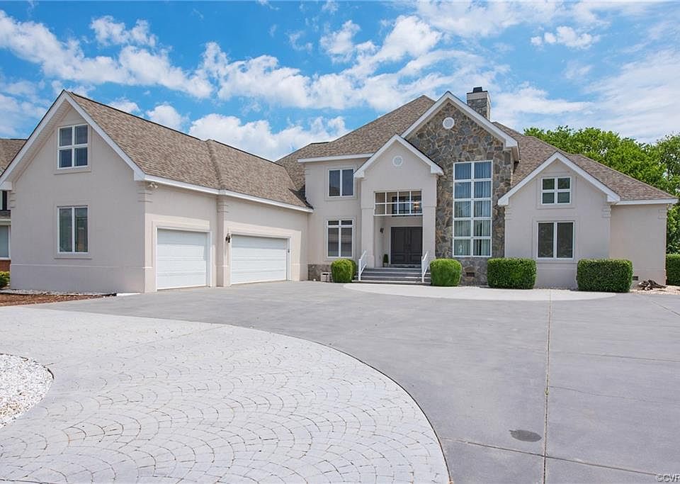 1st image of 524 Blands Lndg