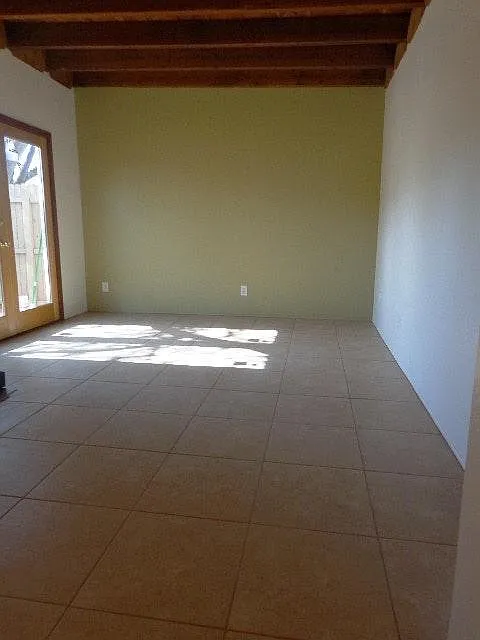 SPACIOUS GREAT ROOM