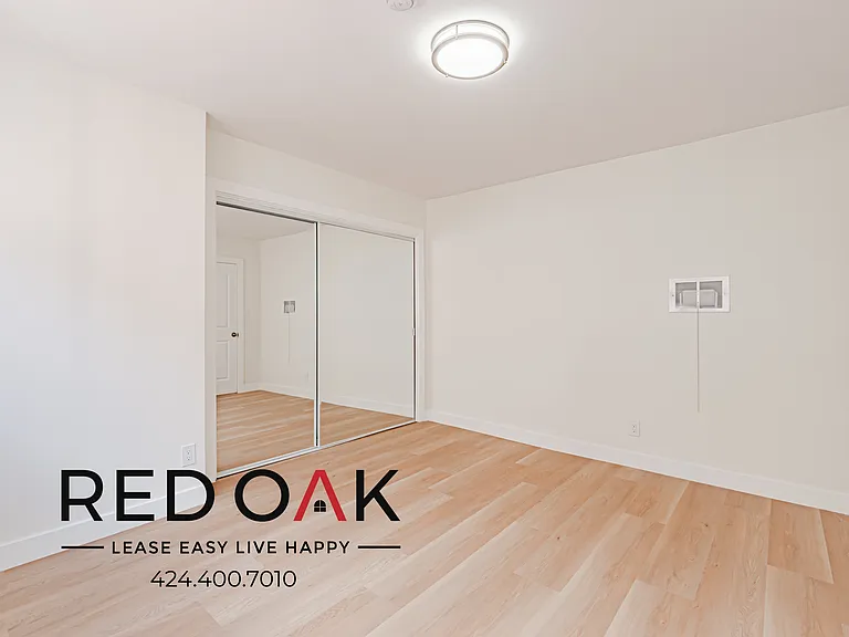 1333 N Kingsley Dr #10 — Photo 15