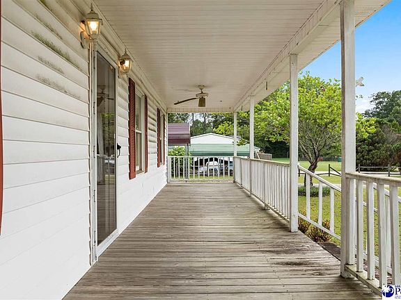 3rd image of 220 Homestead Ct