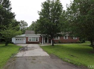 104 Creek Dr, Moyock, NC 27958