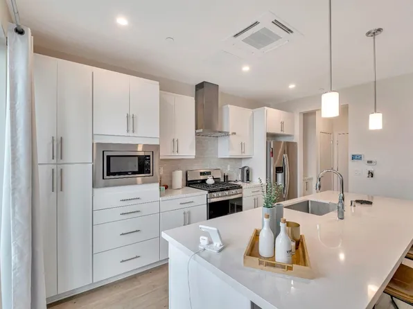 198 Log Pond Ln, Sacramento, CA 95818