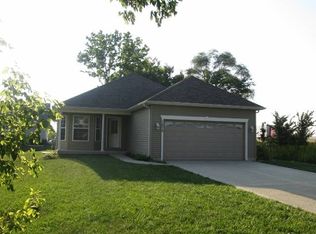 1570 Exposition Ave, Aurora, IL 60506