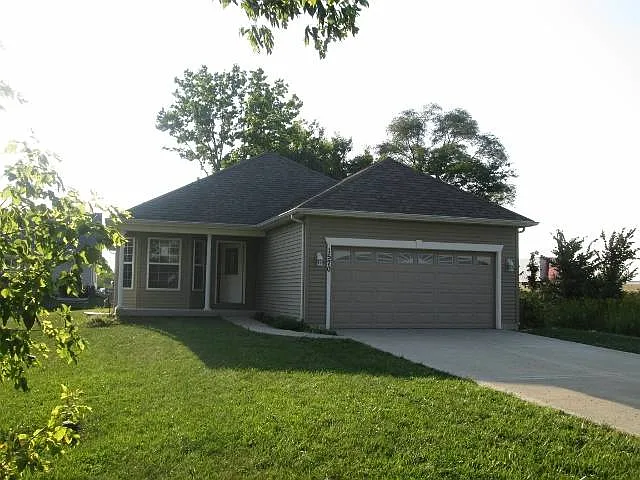 1570 Exposition Ave photo 1