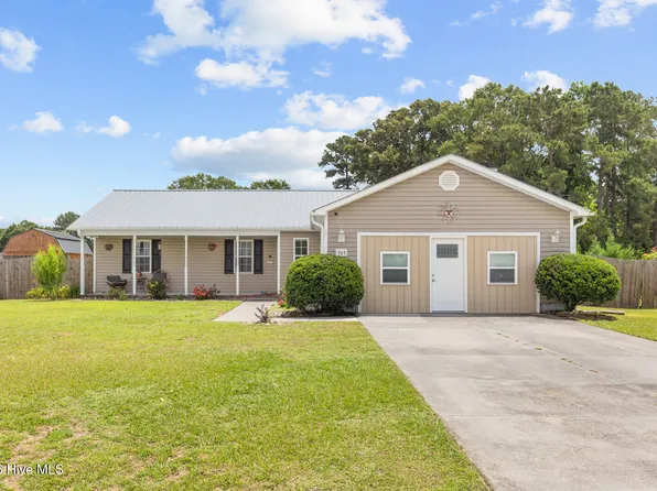 309 Parkton Drive, Richlands, NC 28574