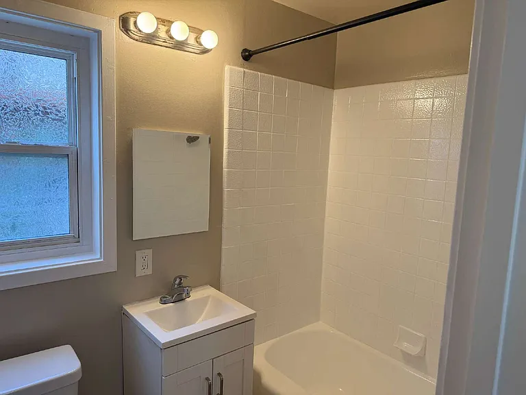 1749 Hester Ave #3 — Photo 7