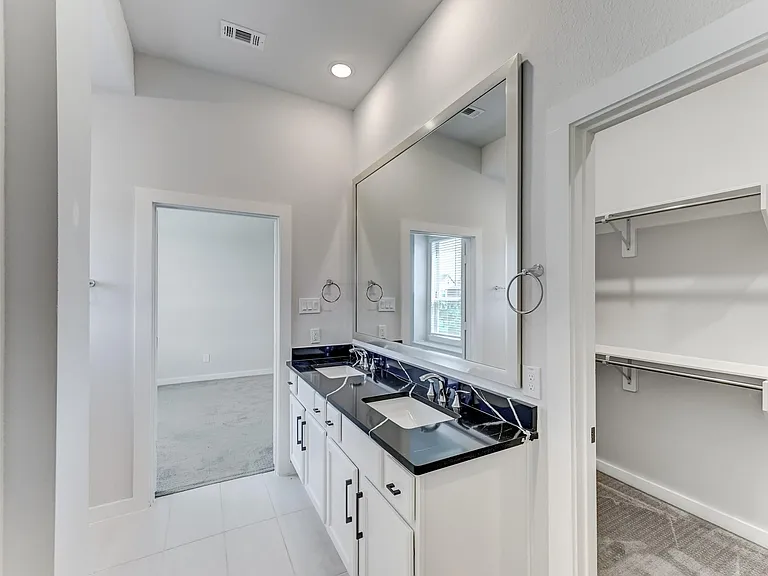 6570 Scarlet Pond Ln — Photo 31