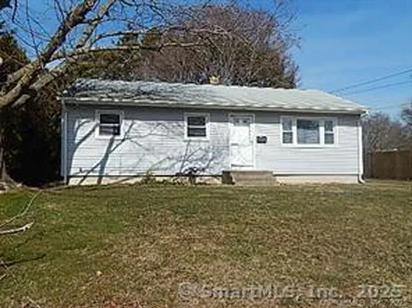 11 County Fair Road, Norwich, CT 06360