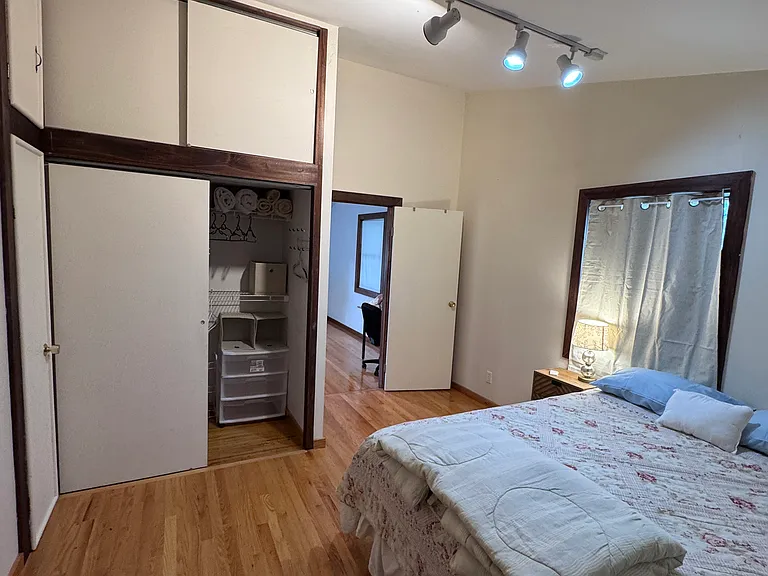 22 Perkins St #R — Photo 5