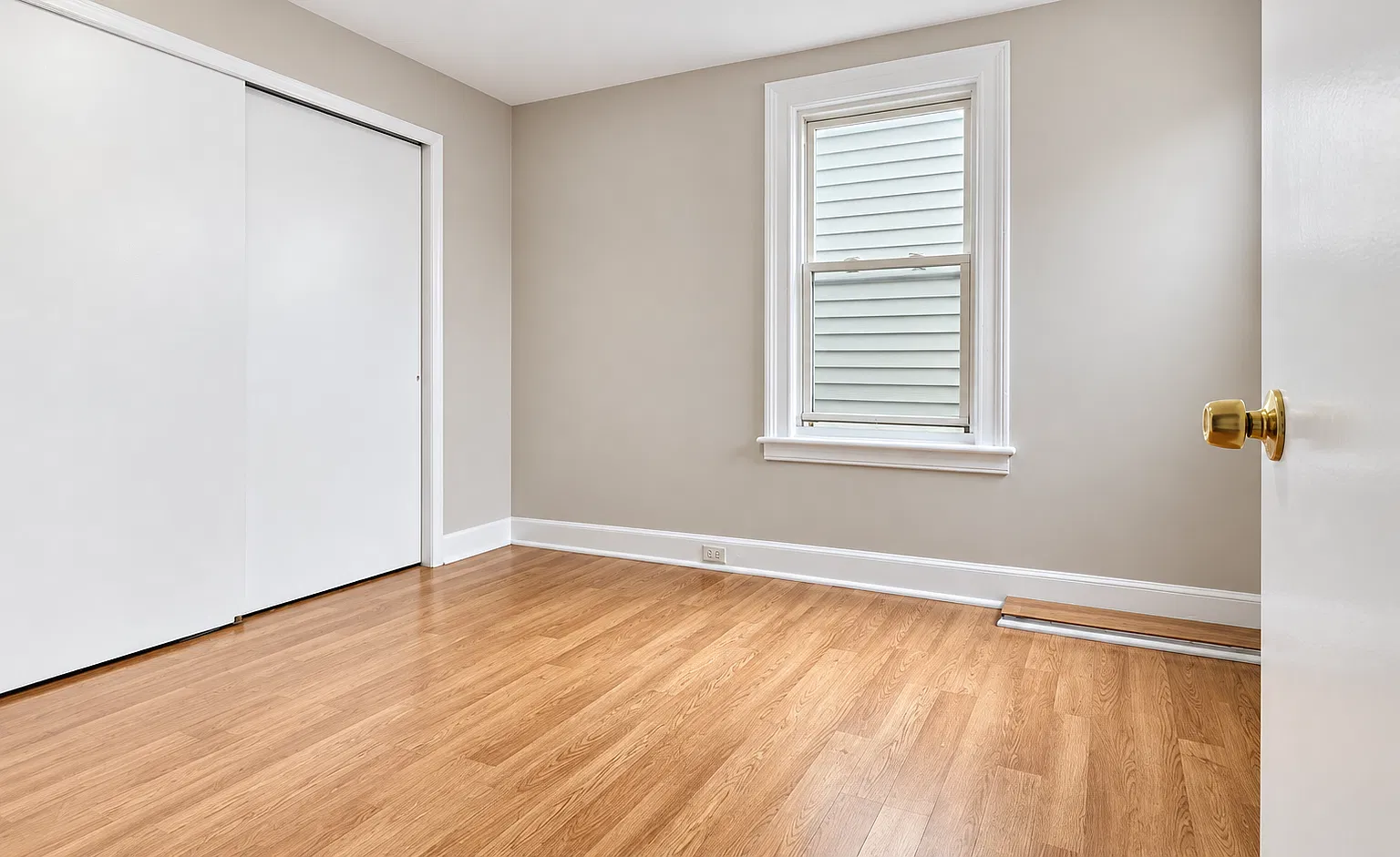 3 bed, 2472 sqft, $2,000 — Photo 2