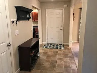 12 Forest Hill Rd — Photo 3