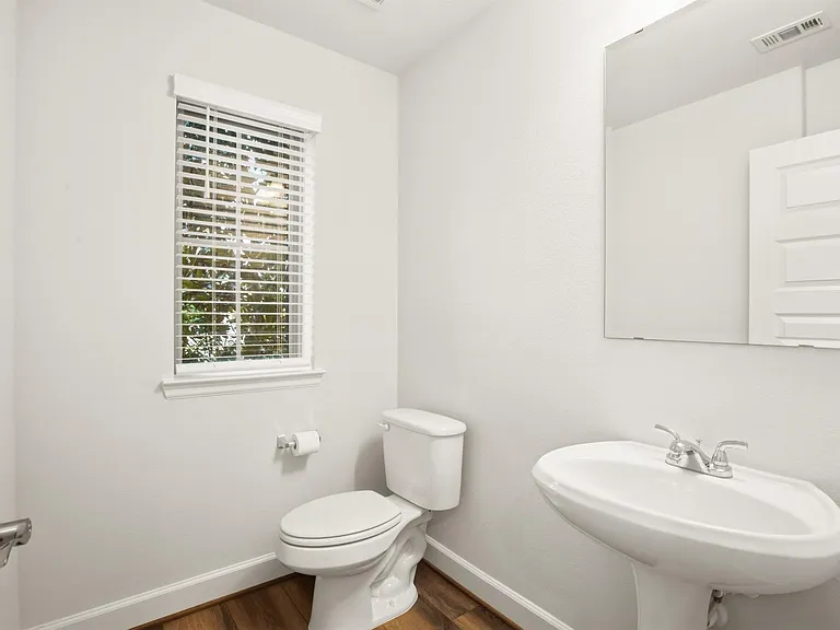 2539 Summer Peach St — Photo 20