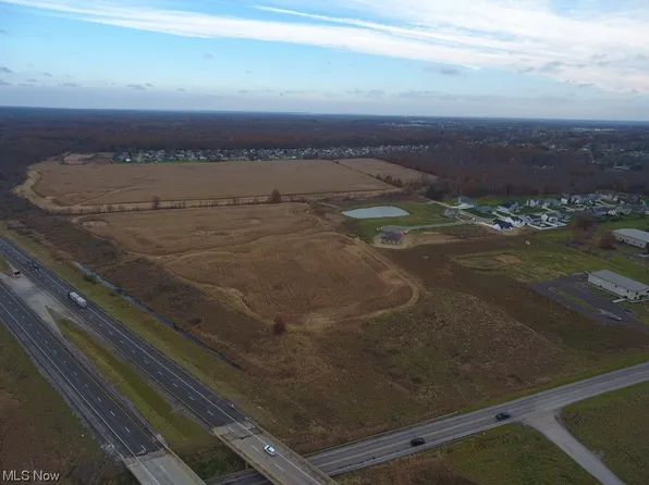 W Western Reserve Rd, Canfield, OH 44406