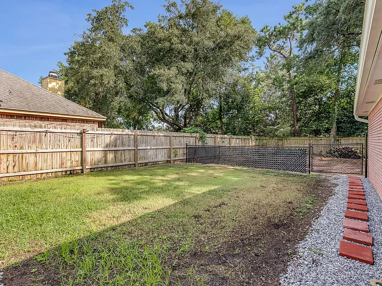 10008 Calle De Palencia — Photo 60