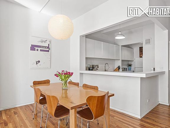 3rd image of 260 Broadway #10C