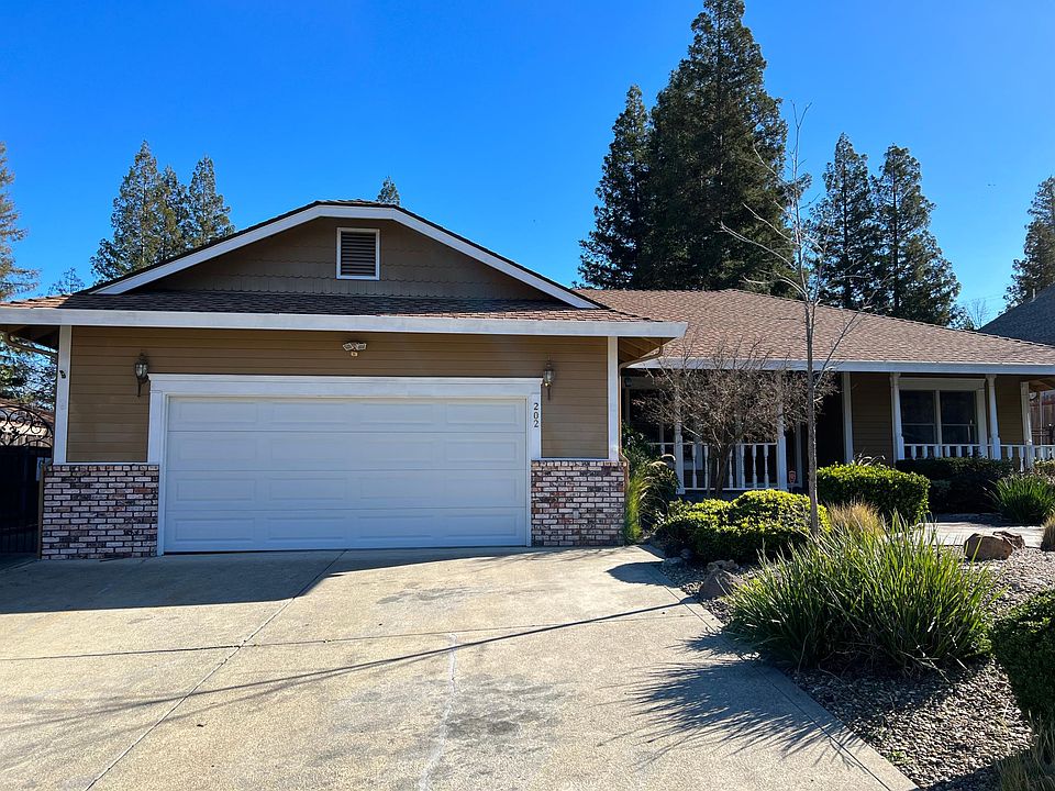 1st image of 202 Auburn Way