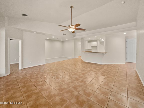 3rd image of 13401 N Rancho Vistoso Blvd