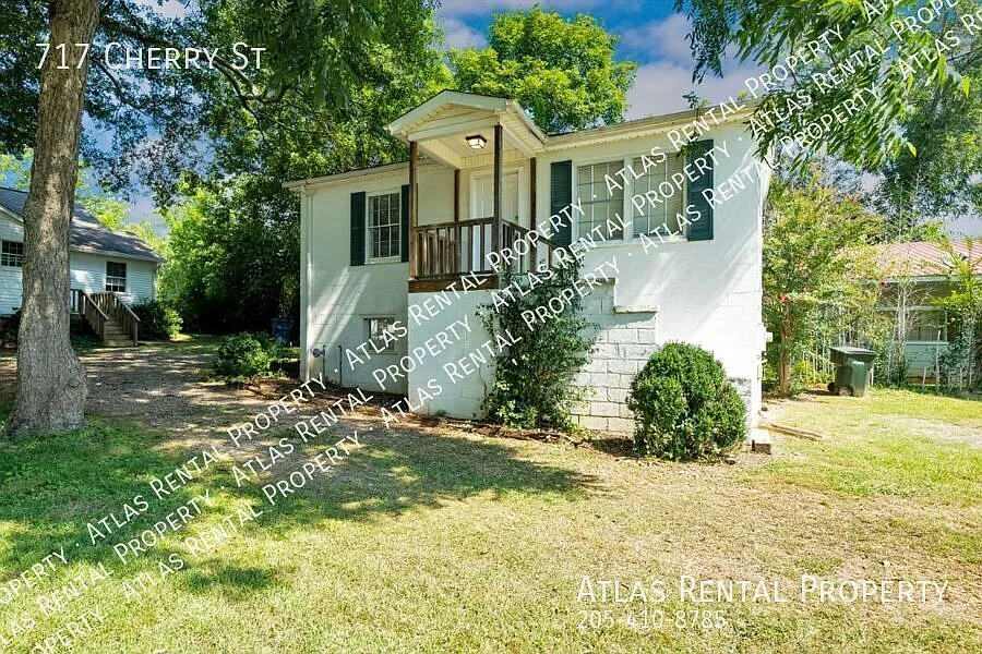 Charming 2 Bed / 1 Bath Gem Schedule Your Tour Today! — Photo 1