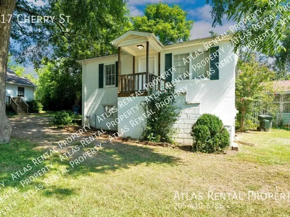 717 Cherry St, Talladega, AL 35160
