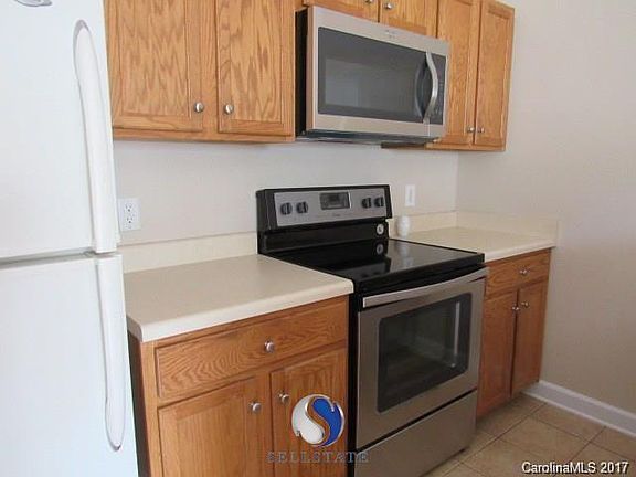 KITCHEN NEW APPLAINCES