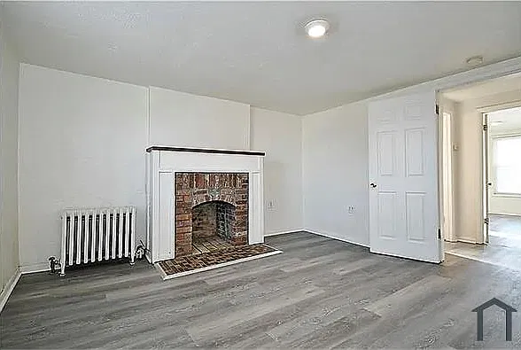 4 bed, 2340 sqft, $1,800 — Photo 4