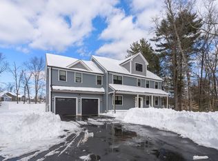 2 Lincoln Ct, Medfield, MA 02052