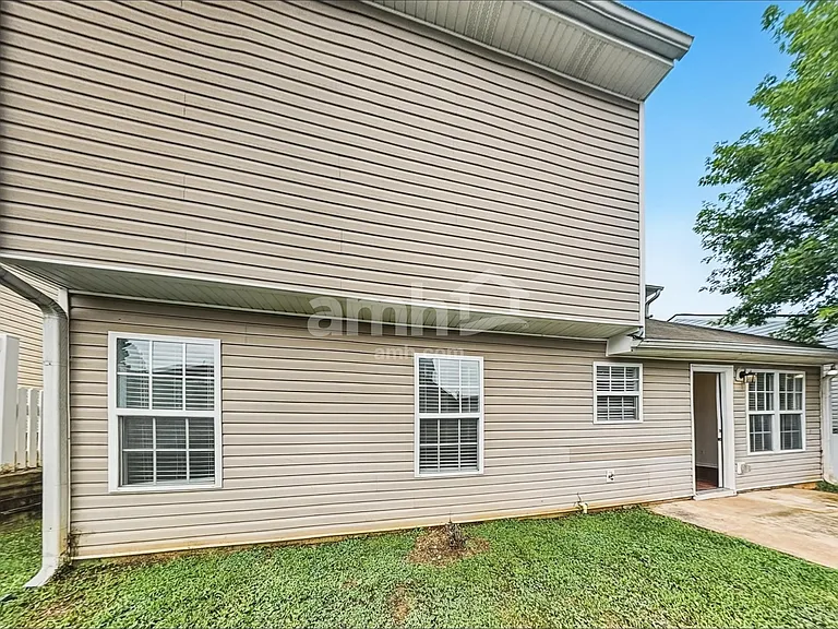 294 Greystone Cir — Photo 16
