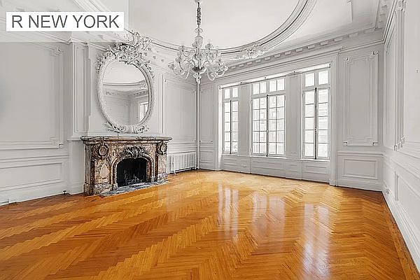 1st image of 313 W 75th St #23A