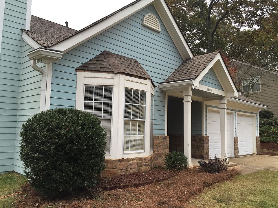 1st image of 1808 Crestwood Dr NW
