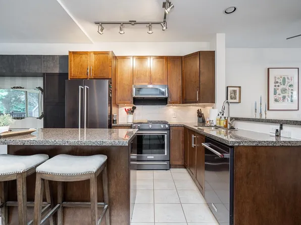 15151 34th Ave #32, Surrey, BC V3Z 4P5