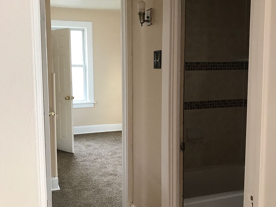 2nd image of 56 Beech St