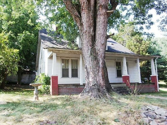2nd image of 224 E Main Blvd