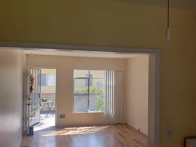 328 Allen Ave #A — Photo 3
