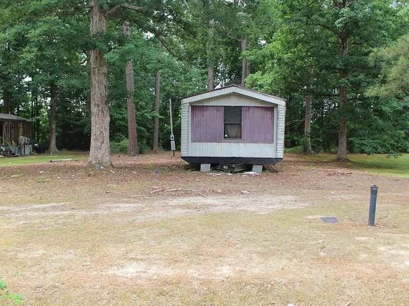 1033 Lynch Dr, Tarboro, NC 27886