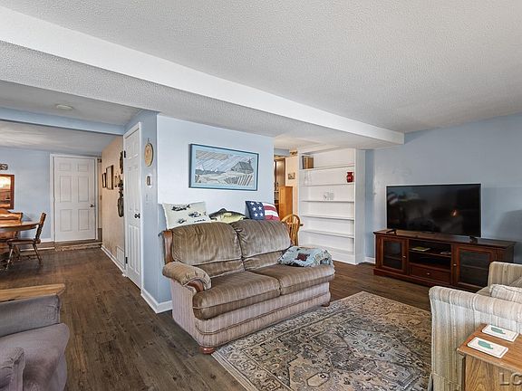 5th image of 3088 Marsh Rd