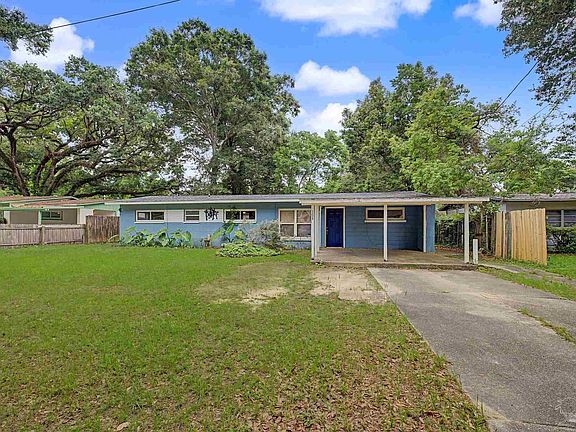 2nd image of 104 Saint Regis Dr