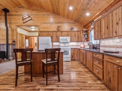 126 E 1st St, Oak Creek, CO, 80467