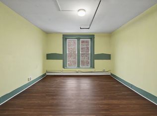 128 High St #3, Holyoke, MA 01040
